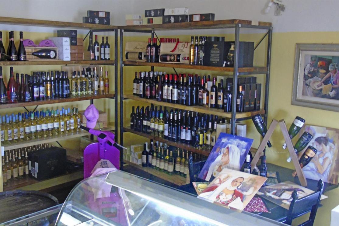 Managheri Wine Bar Oliena Exterior photo